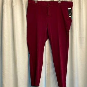 NWT Kut From The Kloth Joanna Ankle Trouser with slim straight leg. Size 16W